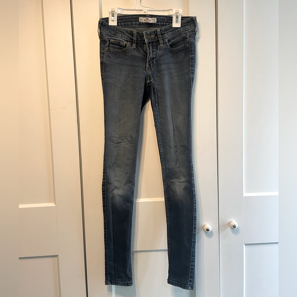 Hollister skinny jeans
